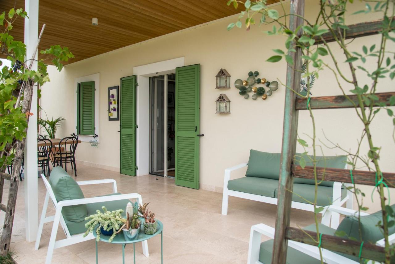 Giuliveto Bed And Breakfast Foligno Bagian luar foto
